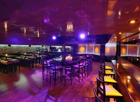 Quattro Piano Bar