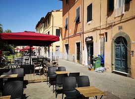 Le Parisien Wine Bar