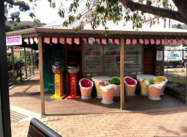 Coolas Icecreamery
