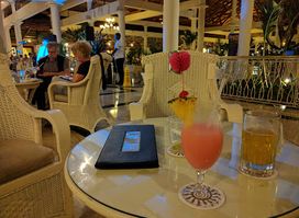 LOBBY BAR HOTEL GRAN BAHIA PRINCIPE PREMIER