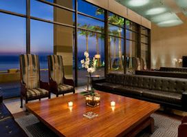 Isin Lobby Bar