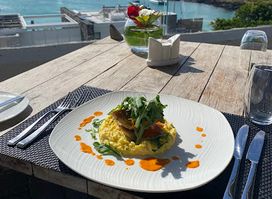 ROOFTOP (Restaurant - Bar & Lounge)