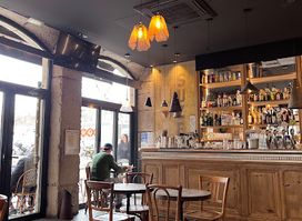 Le Lion Bar
