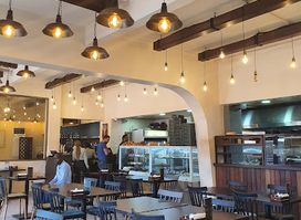 L'Avenue Restaurant & Pâtisserie