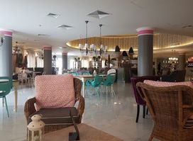 Rose café and restaurant روز كافيه
