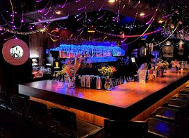 Columbus Lounge