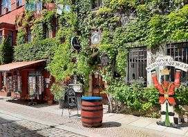 Art & Pub