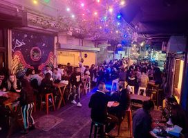 Beer Bar 35 - בר בירות מקומי