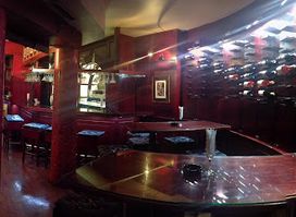 Ellio's
