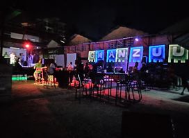 Gwanzuu Bar & Lounge