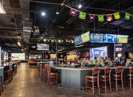 Four Downs Sports Bar
