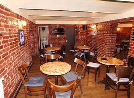 Amas Pub