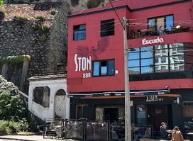 Ston Bar
