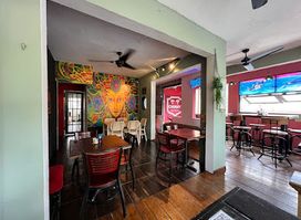 Mirador - Coffee Bar & Bistro
