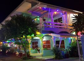 Pirates Island Bar