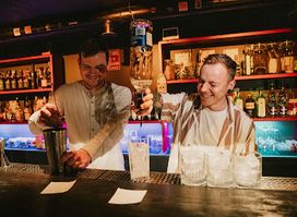 Bar Six