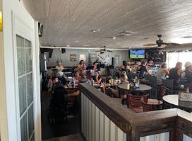 19th Hole Bar & Grill