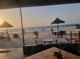 Jonny's beach bar & Camping