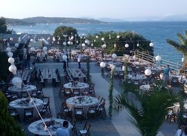 Bonjour Beach