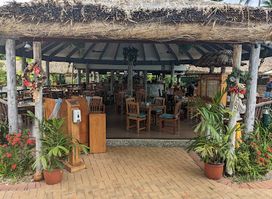 Baravi Poolside Restaurant and Bar