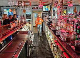 Bernies Bar