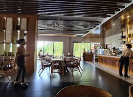 Anon Café & Restaurant
