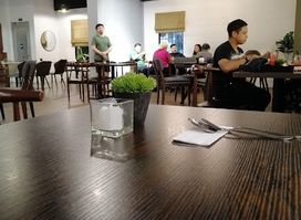 New Star Box Cafe & Grill Kiulap