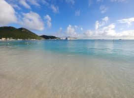 Captain Jacks Beach Bar & Grille
