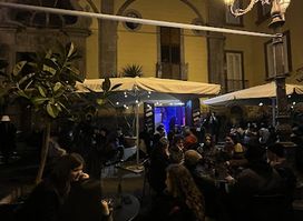 Vintage music bar and more