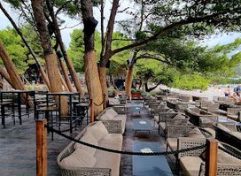 Auro Cocktail bar