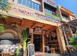 Lounge Beach Bar - Restaurant