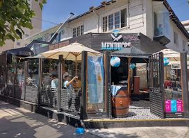 MENDUCOS BAR