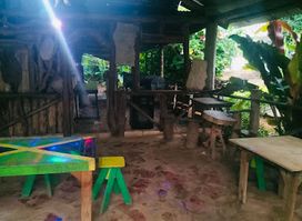 Natural Park Bar & Grill