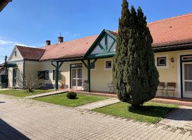 Ginti Panzió és Étterem