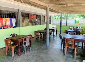Galoya Lake Front PUB & Resturant