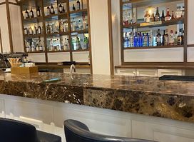 Lobby Bar