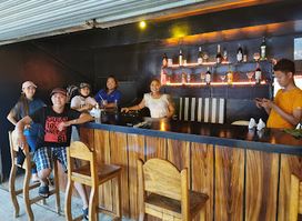 Runaway Cocktails Bar