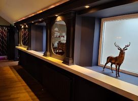 Stones Bar and Grill