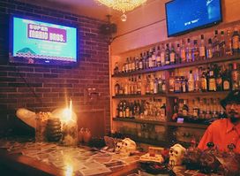 cult bar ‘FREAKS A GO-GO’