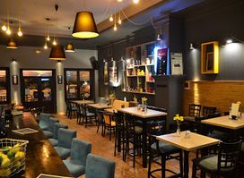 BRICKS brasserie & cafe