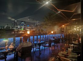 PRAYA BAR @ RodDeeDed BanKhunNop