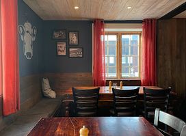 Fjøset Restaurant & Bar