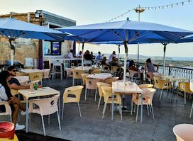 Sea View Cafe/Bar