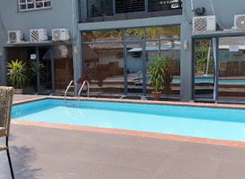 The Winehouse Guest Rooms, Shop & Lounge