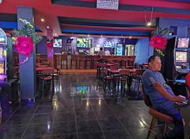 Lucky7 Bar calle decima
