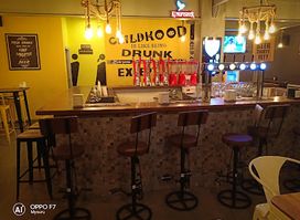Pupa Pub Bar & Kitchen