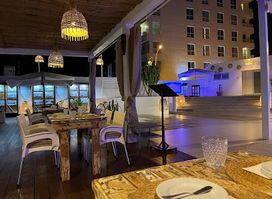 Luna Ocean Club