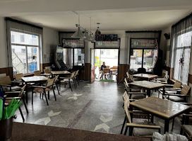 Pub M & E