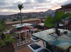 Cloud9 rooftop bar and grill