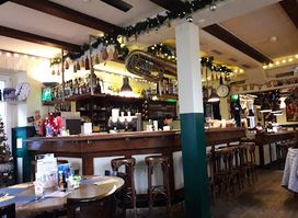 Brasserie 17-Happy Inn Lodge